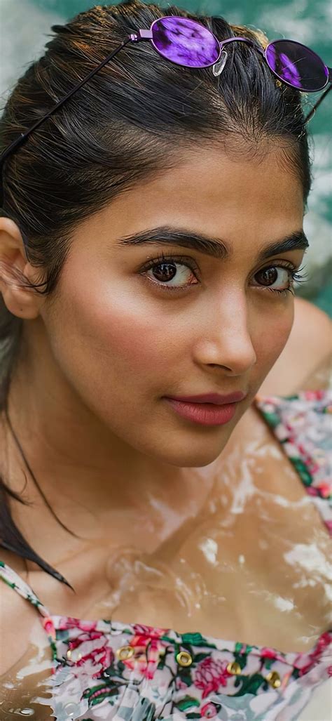 porn of pooja hedge|Bollywood Actress Pooja Hegde Porn Videos